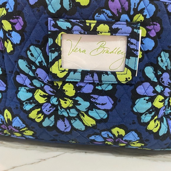 Vera Bradley weekend bag - Picture 5 of 6